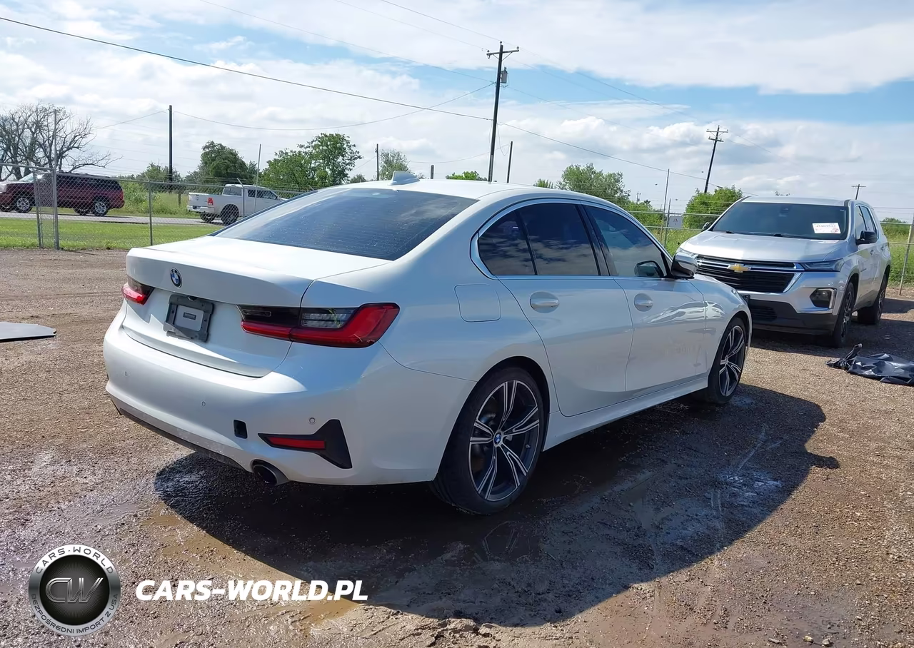 2021 BMW 330I VIN:3MW5R1J02M8C00094 - 4