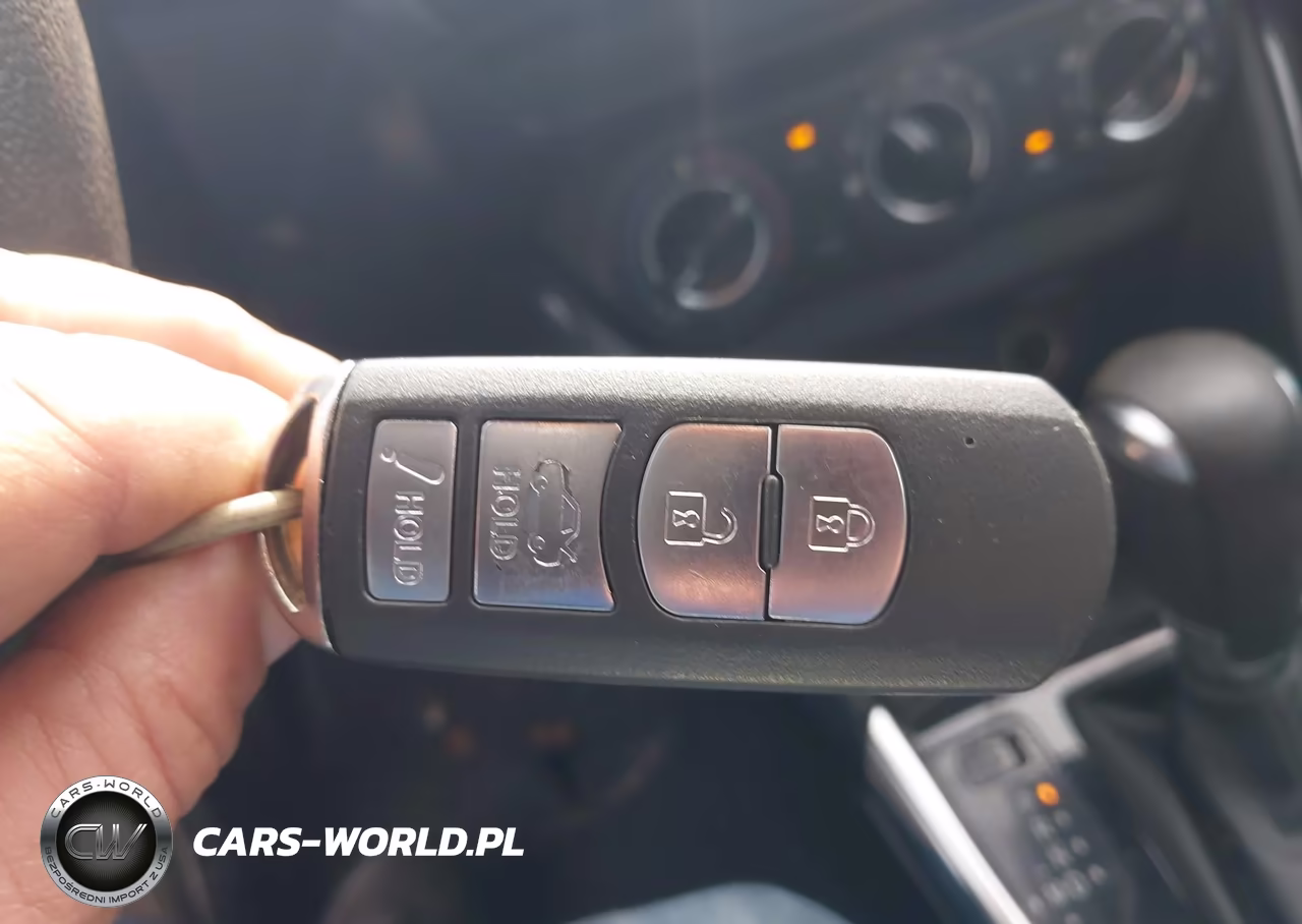 2018 Toyota Yaris Ia VIN:3MYDLBYV5JY318080 - 11