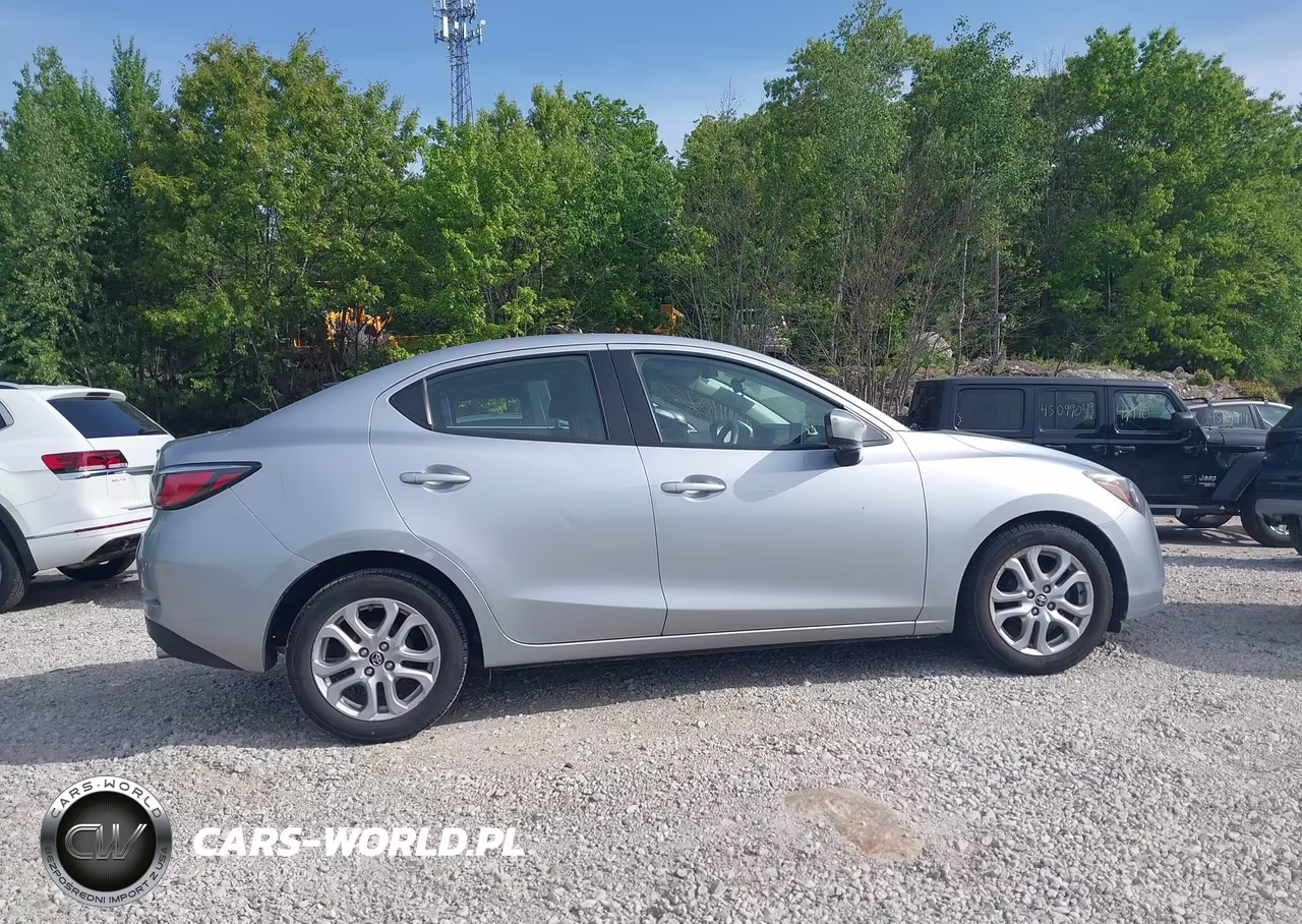 2018 Toyota Yaris Ia VIN:3MYDLBYV5JY318080 - 13