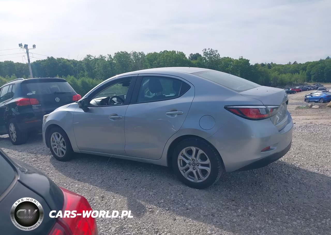 2018 Toyota Yaris Ia VIN:3MYDLBYV5JY318080 - 14