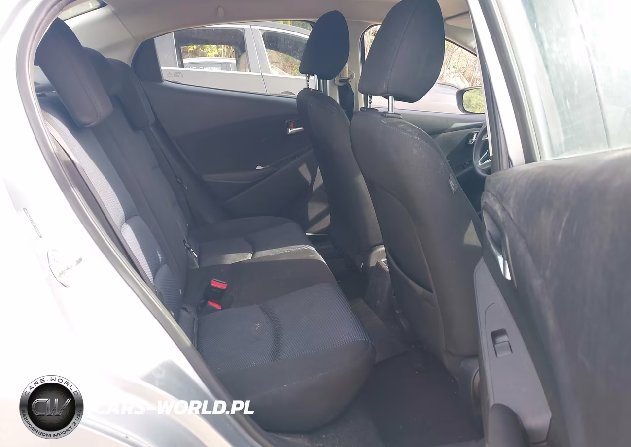 2018 Toyota Yaris Ia VIN:3MYDLBYV5JY318080 - 8