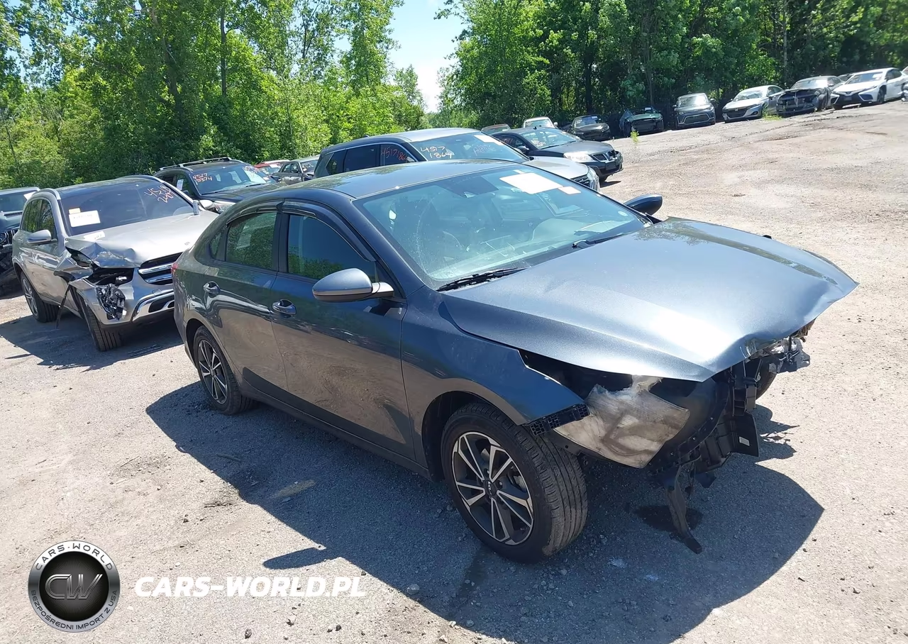 2023 Kia Forte Lxs – zdjęcie 1 z 16