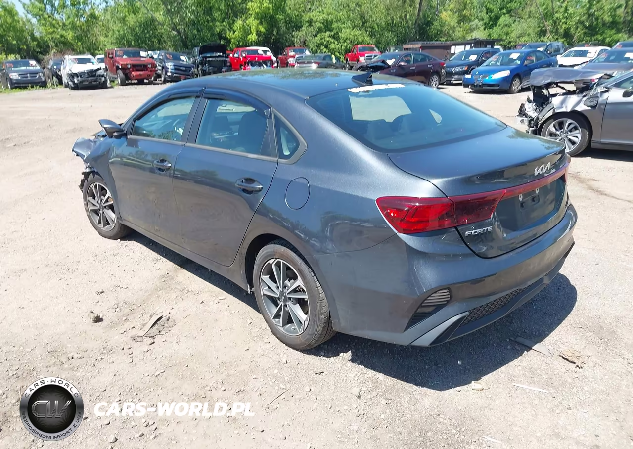 2023 Kia Forte Lxs VIN:3KPF24AD1PE536499 - 3