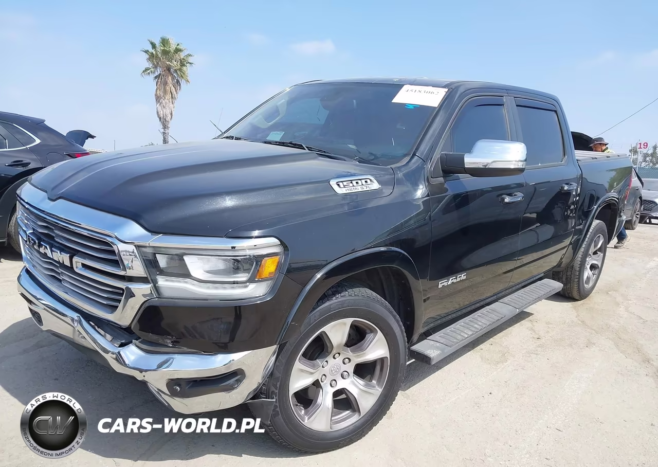 2019 Ram 1500 Laramie 4X2 5'7 Box VIN:1C6RREJT3KN912945 - 2