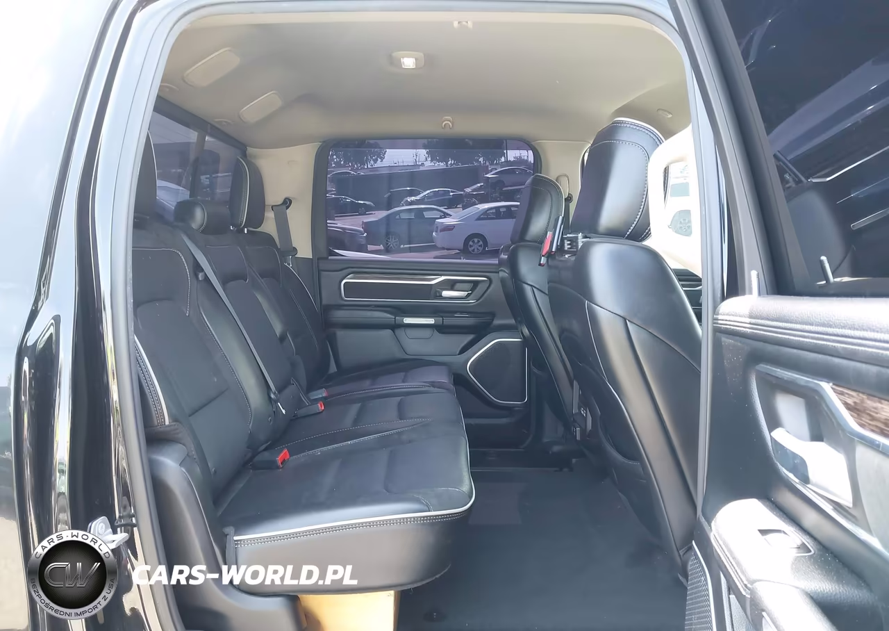2019 Ram 1500 Laramie 4X2 5'7 Box VIN:1C6RREJT3KN912945 - 8