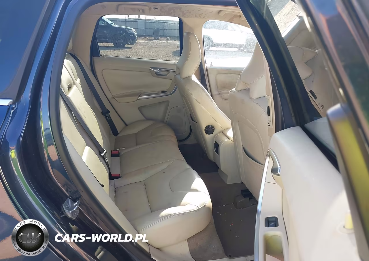2015 Volvo Xc60 T6 Premier Plus VIN:YV449MDC9F2625350 - 8