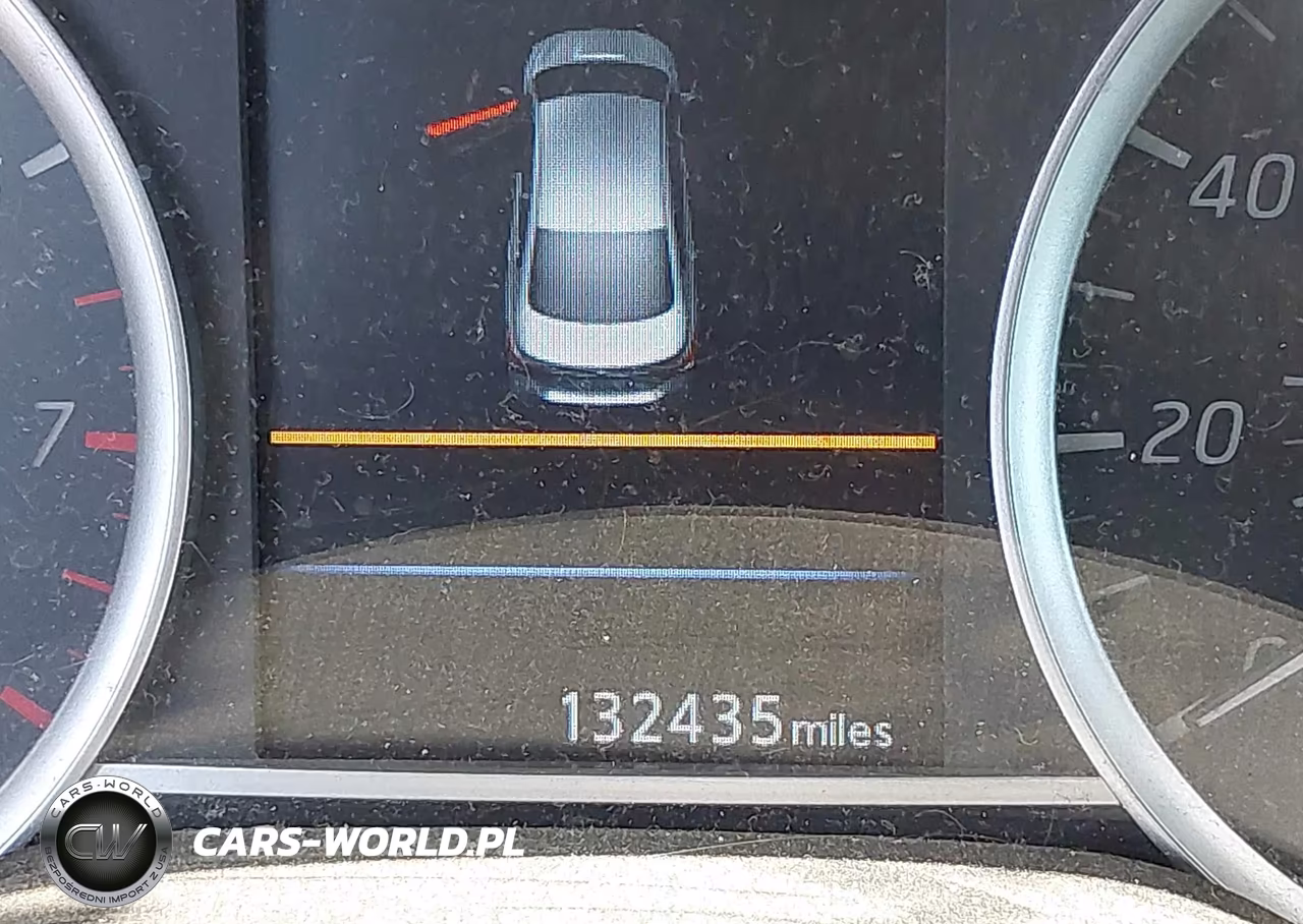 2019 Nissan Sentra S VIN:3N1AB7AP6KY304772 - 16