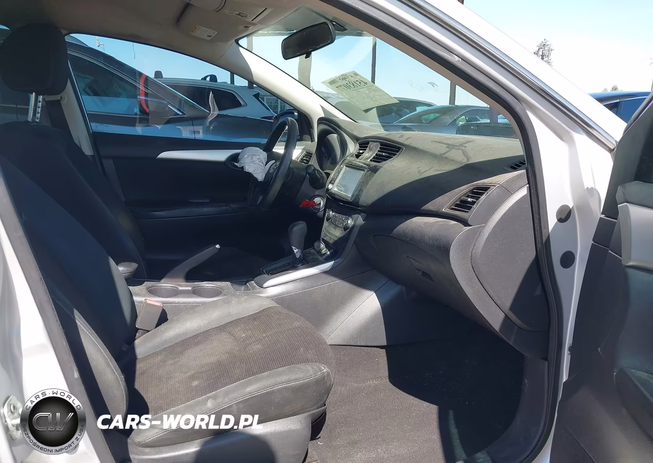 2019 Nissan Sentra S VIN:3N1AB7AP6KY304772 - 5