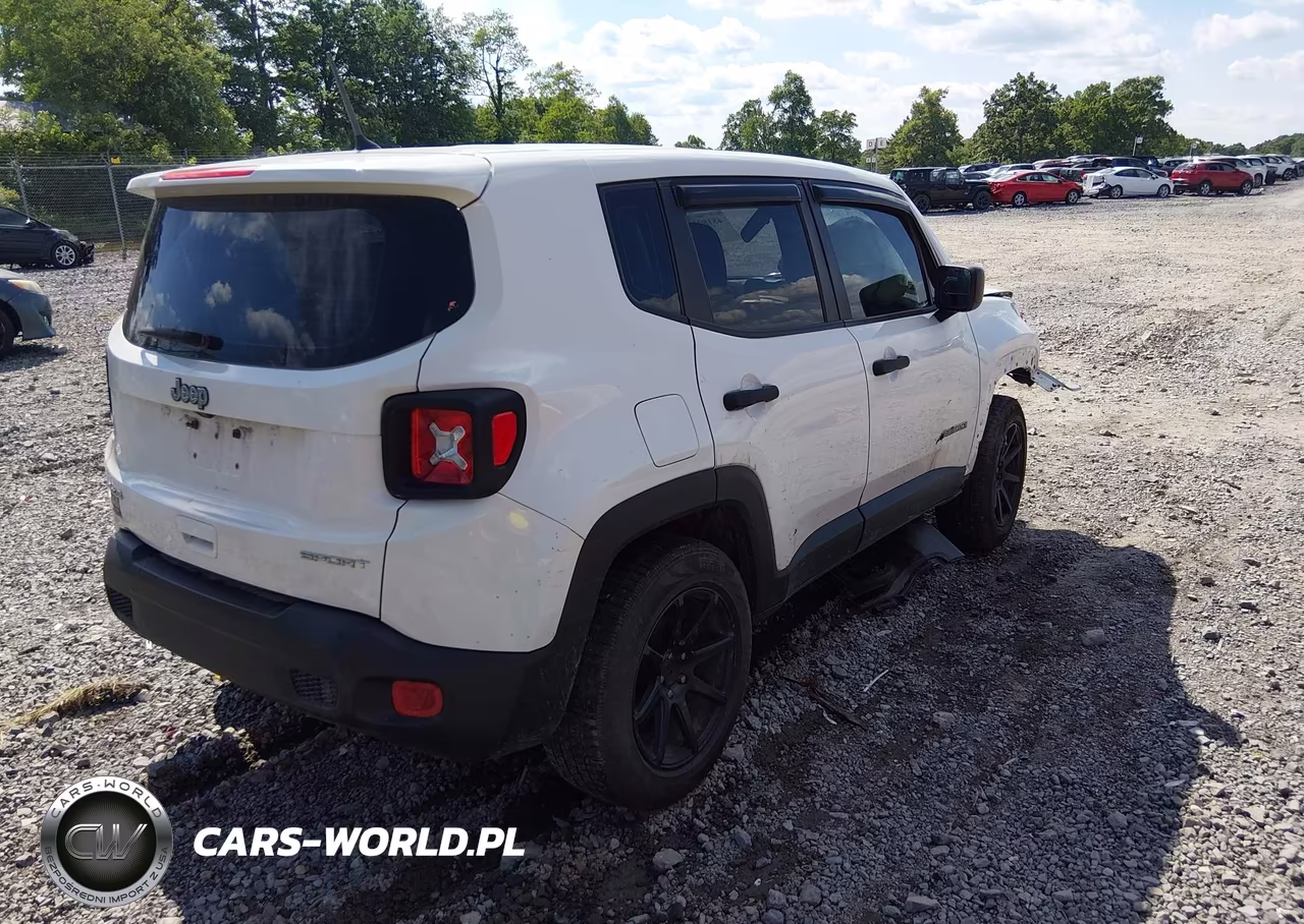 2018 Jeep Renegade Sport 4X4 VIN:ZACCJBAB0JPJ36966 - 4