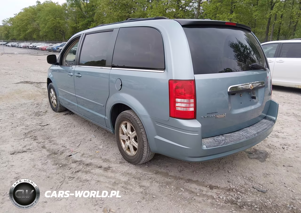 2008 Chrysler Town & Country Touring VIN:2A8HR54P58R666147 - 3