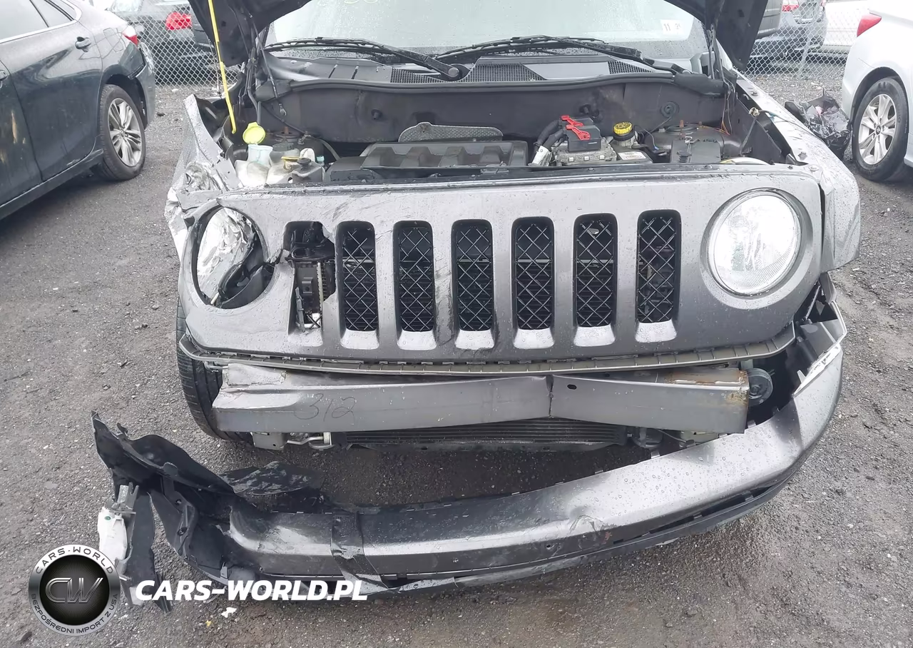 2015 Jeep Patriot Latitude VIN:1C4NJRFB2FD417430 - 12