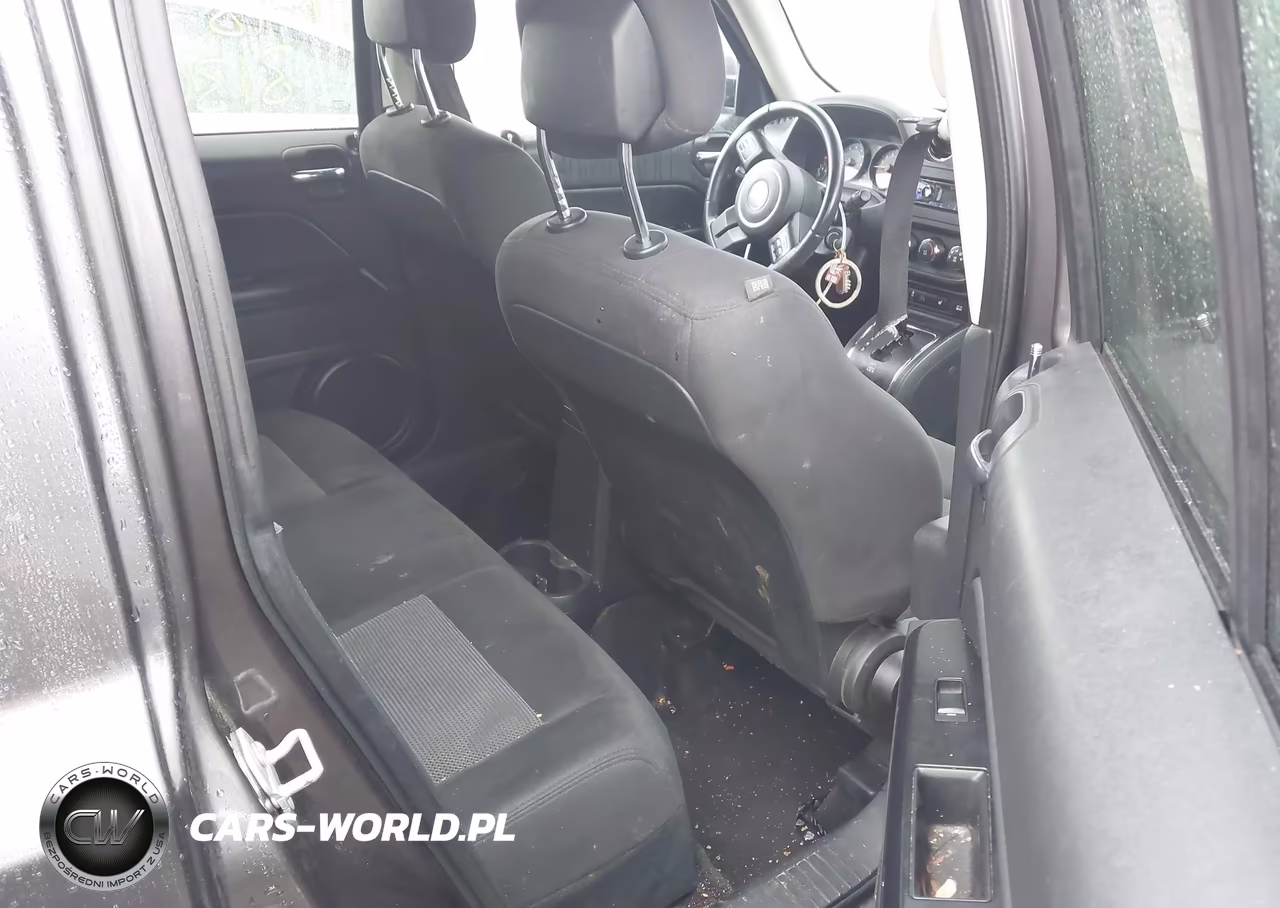 2015 Jeep Patriot Latitude VIN:1C4NJRFB2FD417430 - 8