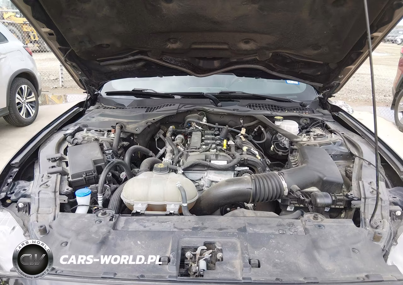 2022 Ford Mustang Ecoboost Premium VIN:1FATP8UH1N5103693 - 10