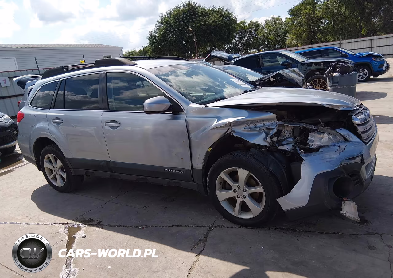 2013 Subaru Outback 2.5I Premium VIN:4S4BRCCC6D3270436 - 13