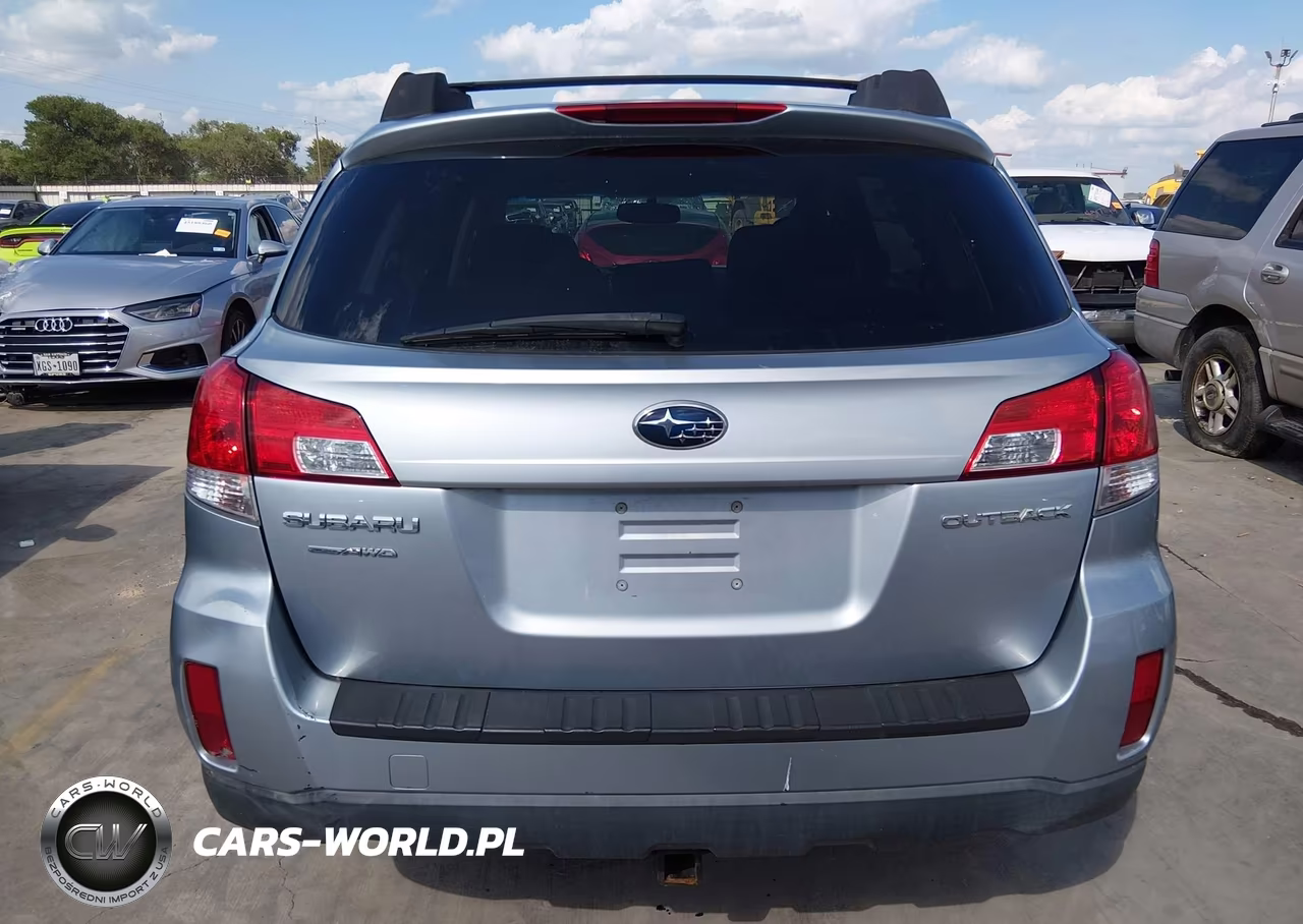 2013 Subaru Outback 2.5I Premium VIN:4S4BRCCC6D3270436 - 16