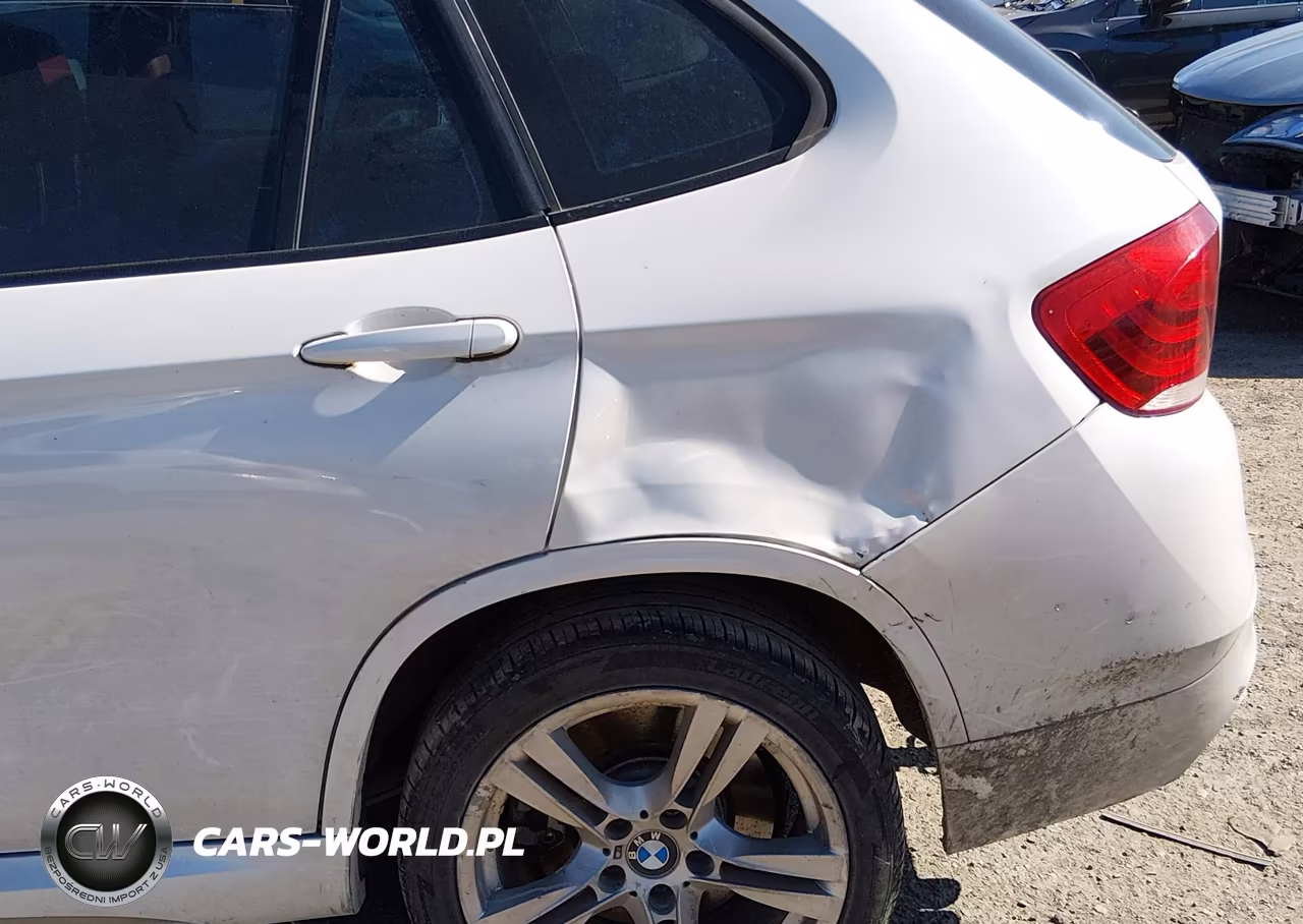 2013 BMW X1 xDrive35I VIN:WBAVM5C52DVV89671 - 13