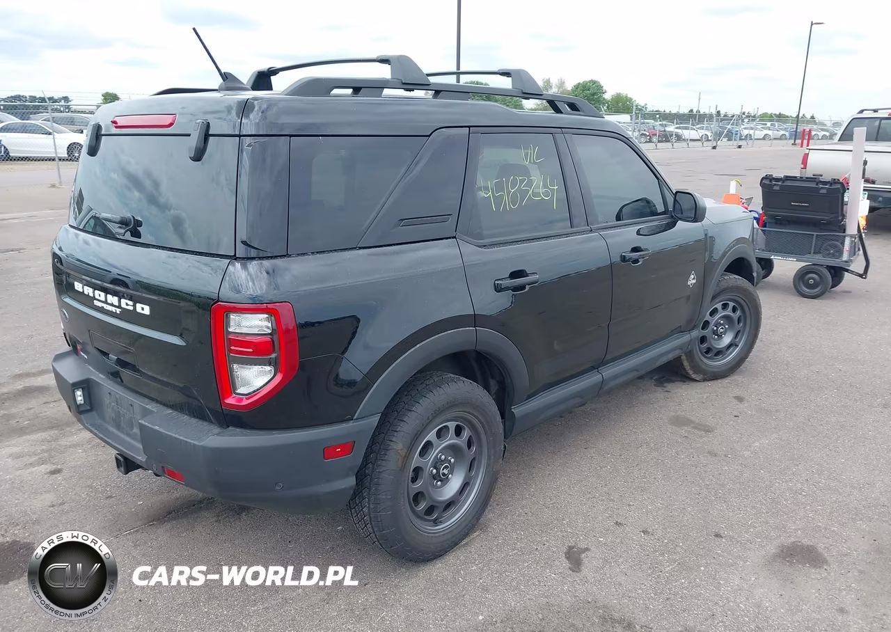 2023 Ford Bronco Sport Outer Banks VIN:3FMCR9C69PRE06615 - 4