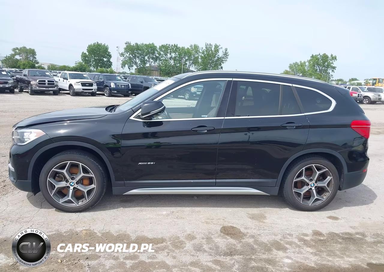 2016 BMW X1 xDrive28I VIN:WBXHT3C32G5F63636 - 14
