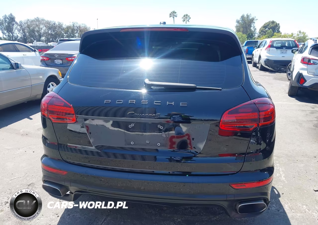 2016 Porsche Cayenne VIN:WP1AA2A22GLA10307 - 16