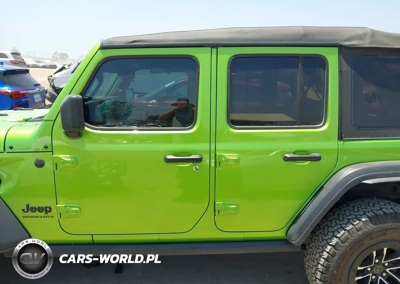 2025 Jeep Wrangler 4-Door Willys 4X4 VIN:1C4RJXDN4SW557044 - 14
