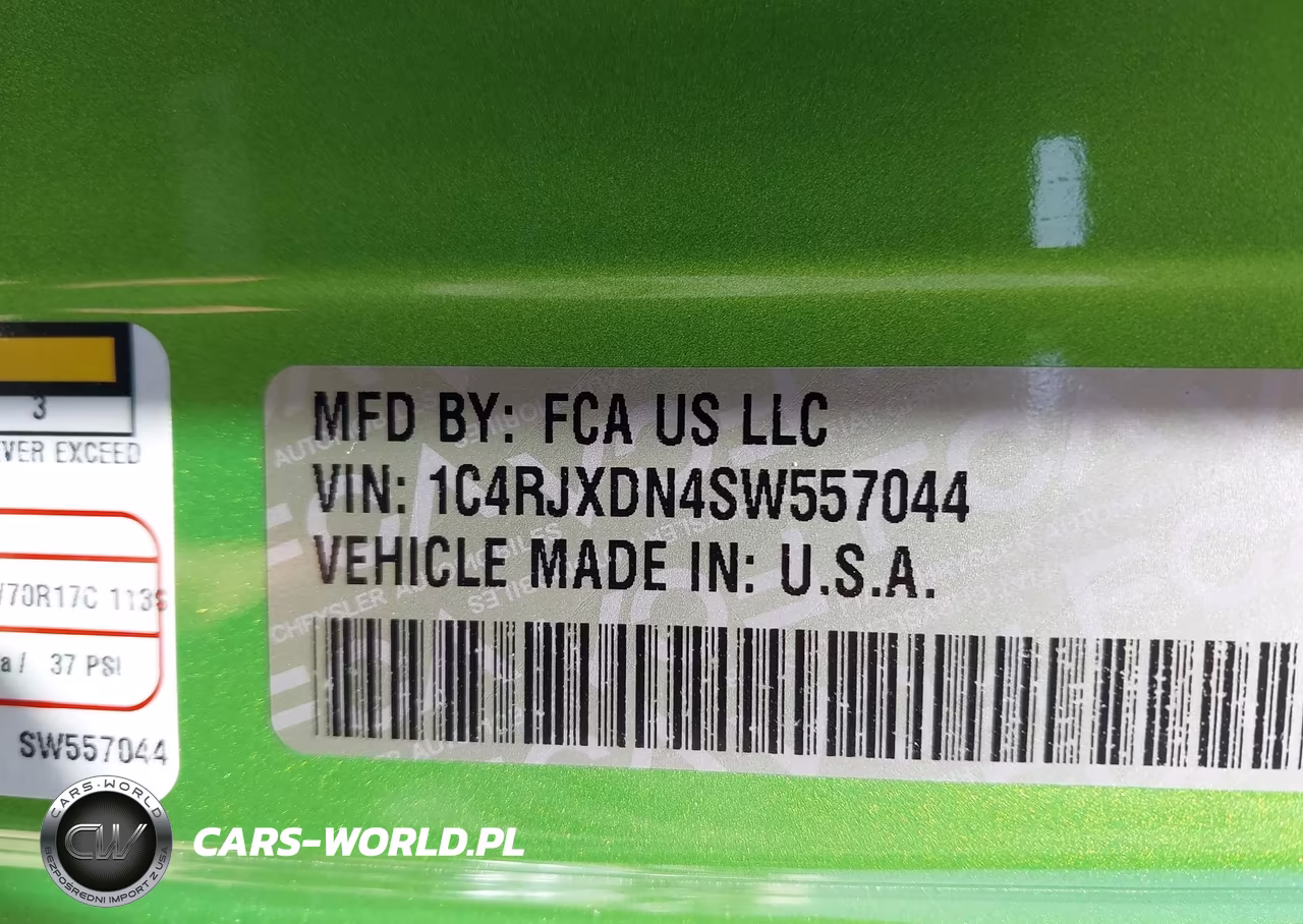 2025 Jeep Wrangler 4-Door Willys 4X4 VIN:1C4RJXDN4SW557044 - 9