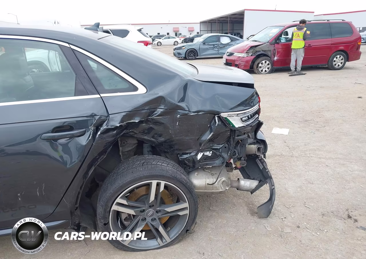 2017 Audi A4 2.0T Premium VIN:WAUFNAF43HN066162 - 6