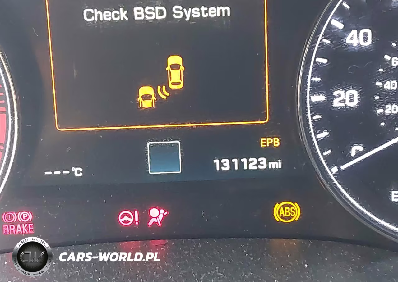 2015 Hyundai Genesis 3.8L VIN:KMHGN4JE3FU039664 - 14