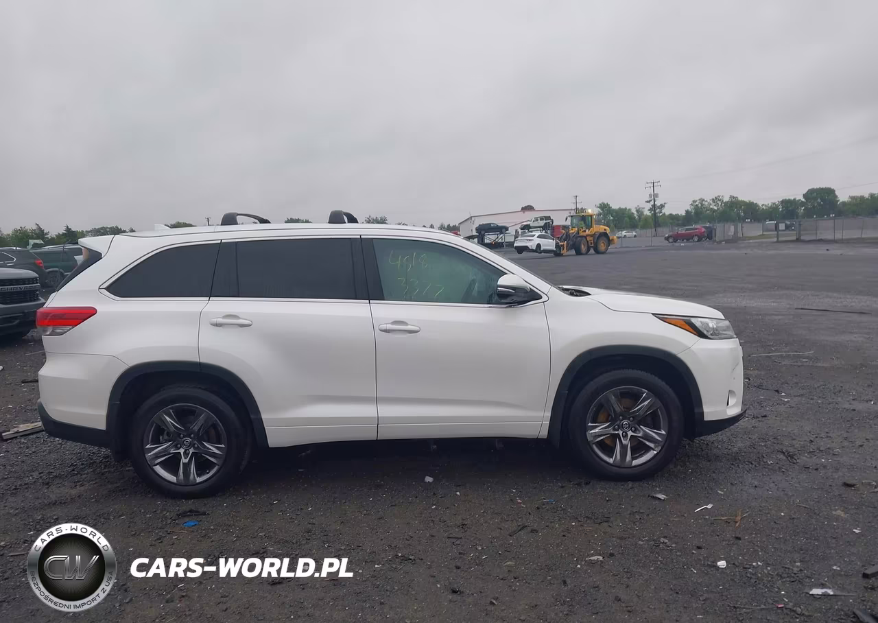 2017 Toyota Highlander Limited Platinum VIN:5TDDZRFH9HS419742 - 14
