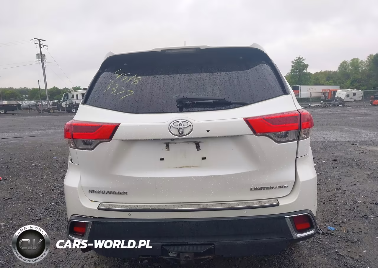 2017 Toyota Highlander Limited Platinum VIN:5TDDZRFH9HS419742 - 17