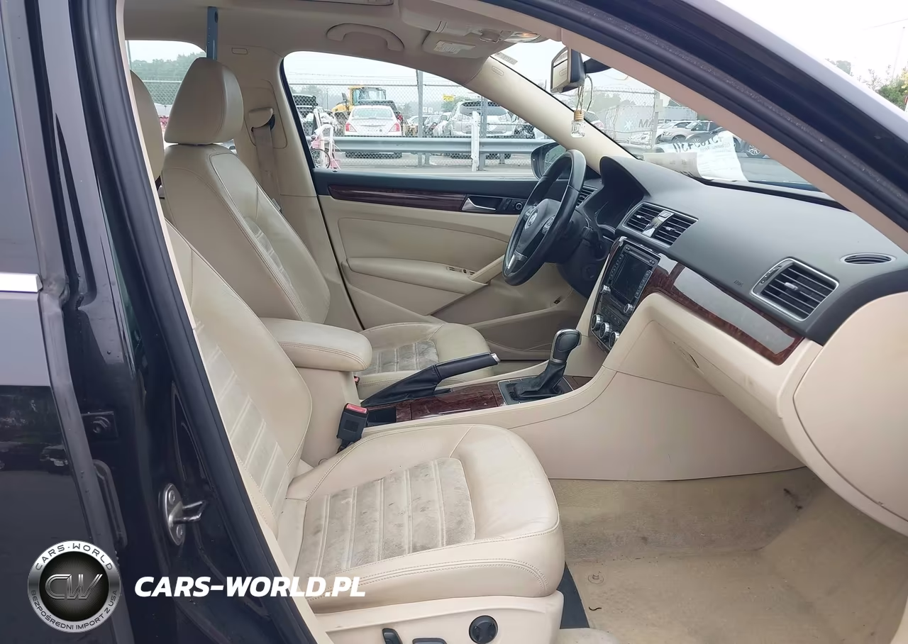 2012 Volkswagen Passat 3.6L V6 Sel Premium VIN:1VWCM7A38CC012237 - 5