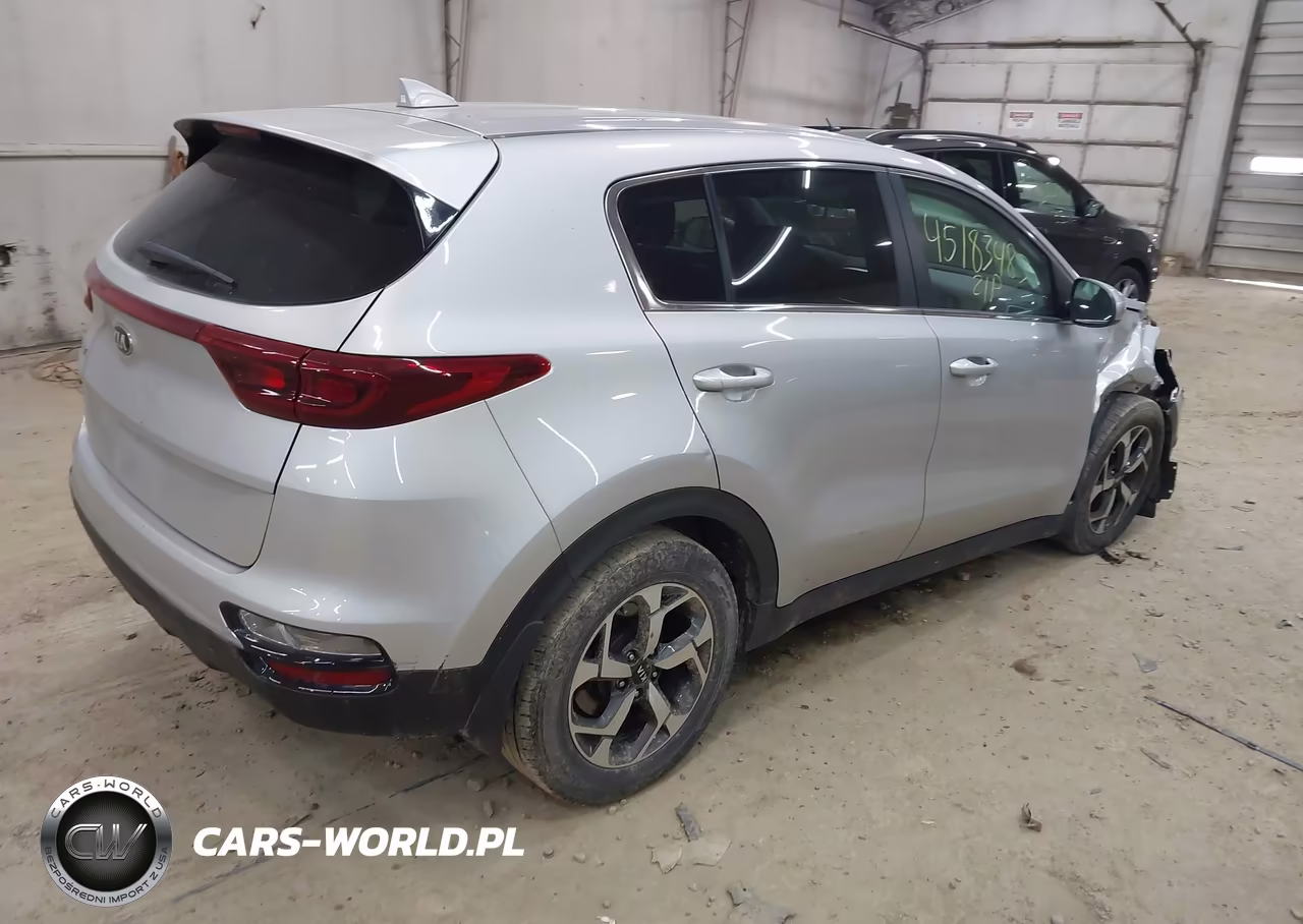 2021 Kia Sportage Lx VIN:KNDPMCAC3M7882078 - 4