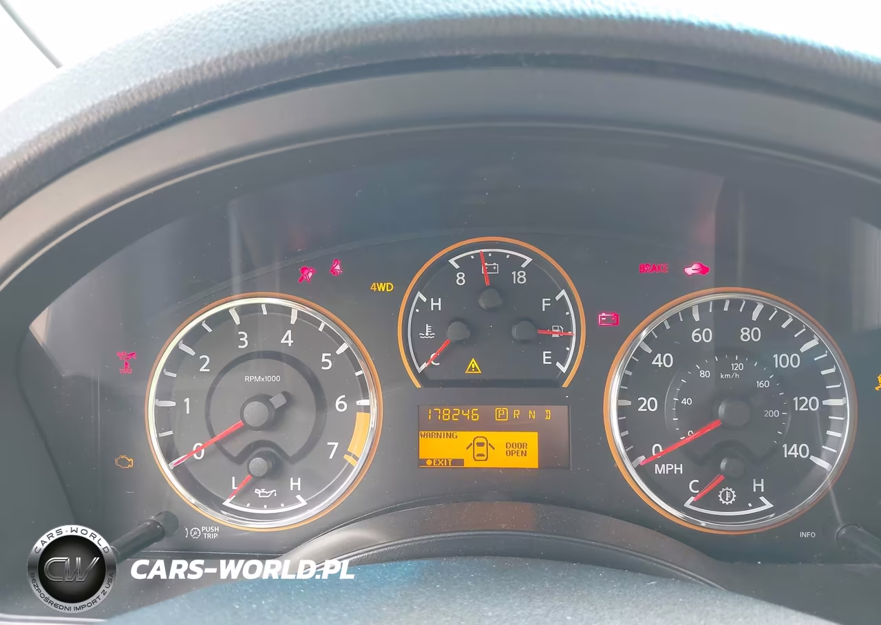 2015 Nissan Armada Platinum VIN:5N1BA0NE6FN610051 - 7