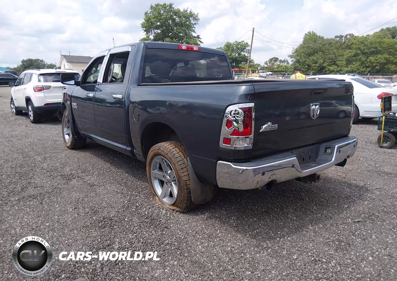 RAM 1500 ST VIN:1C6RR6KT7FS500877 - 3