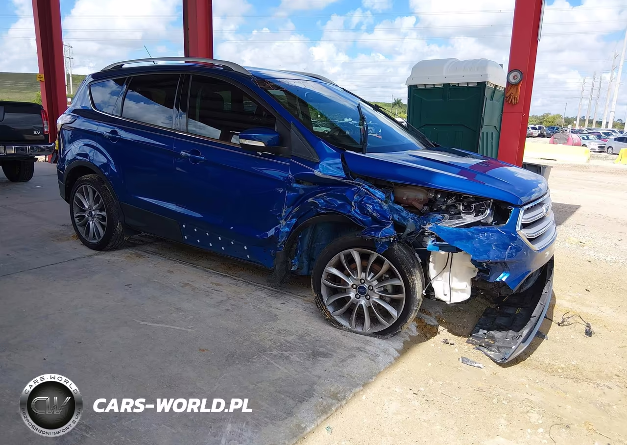 2018 Ford Escape Titanium – zdjęcie 1 z 17