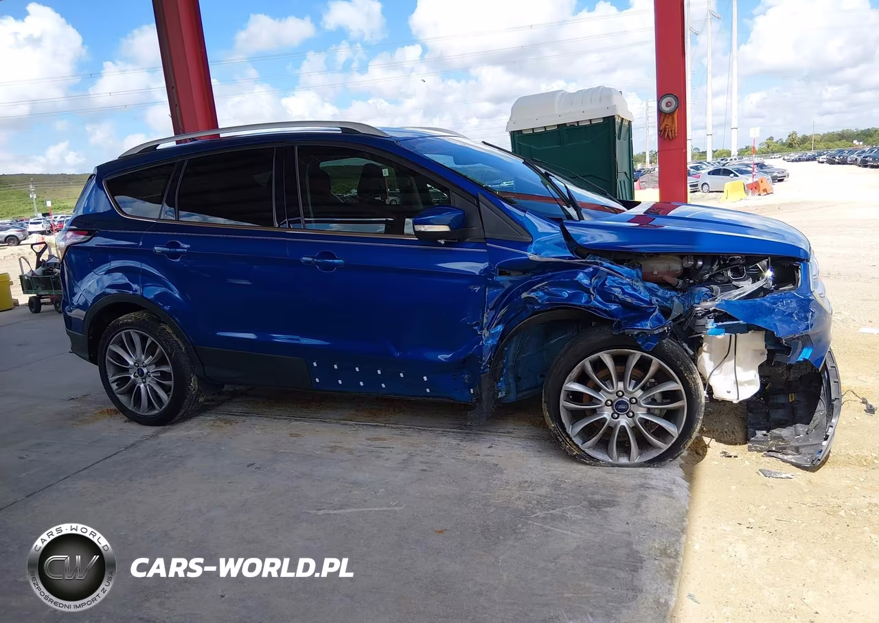 2018 Ford Escape Titanium VIN:1FMCU0J94JUC73642 - 14