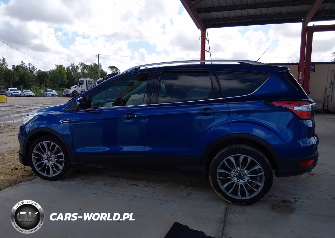 2018 Ford Escape Titanium VIN:1FMCU0J94JUC73642 - 15