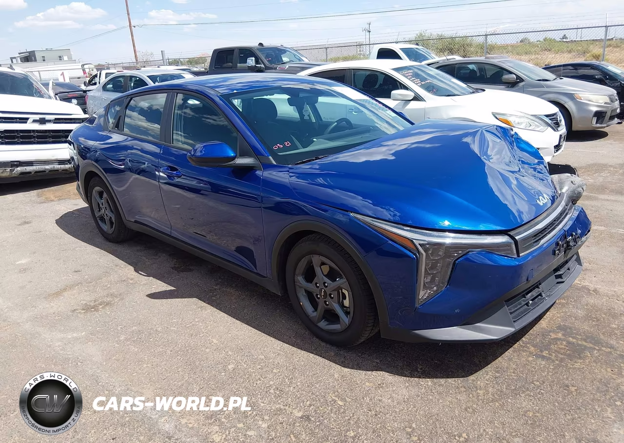 2025 Kia K4 Lxs – zdjęcie 1 z 16