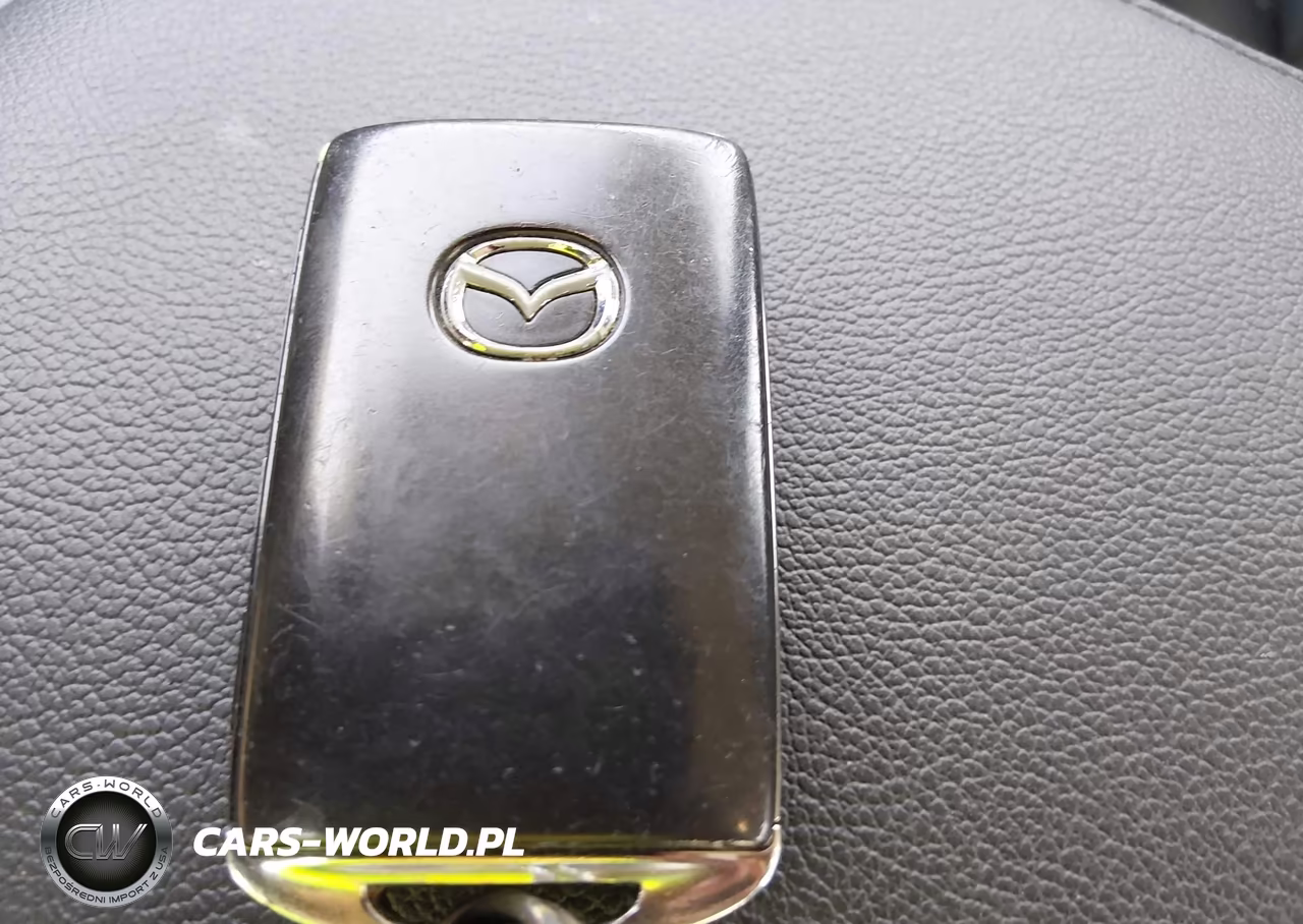 2020 Mazda Mazda3 Select Package VIN:3MZBPACL1LM126883 - 11