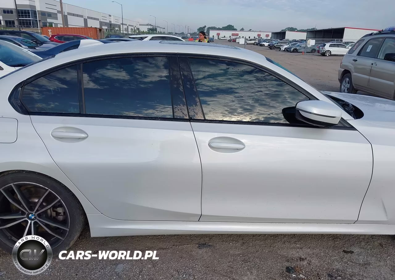2022 BMW 330I VIN:3MW5R1J08N8C34851 - 13