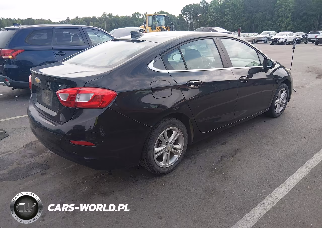 2017 Chevrolet Cruze Lt Auto VIN:1G1BE5SM8H7241355 - 4