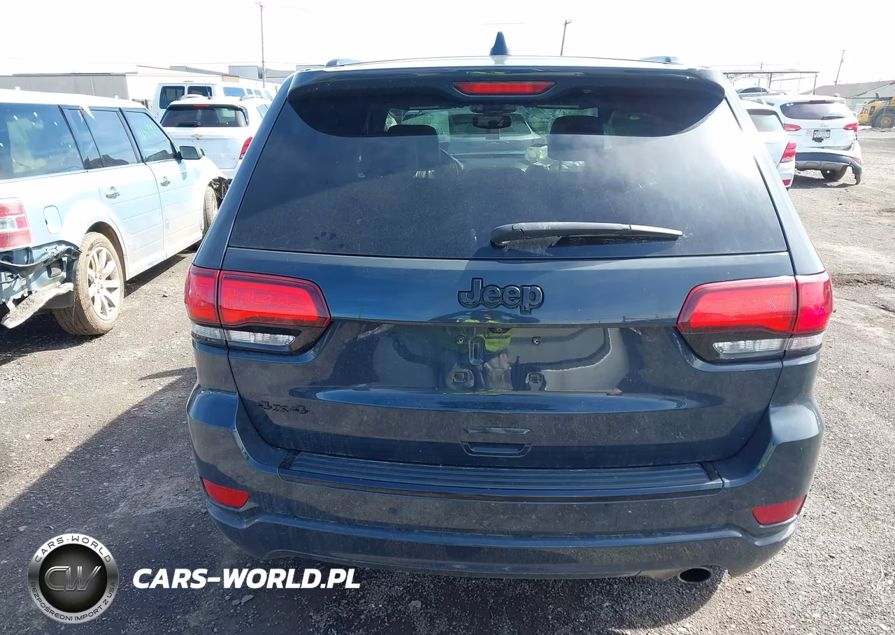 2018 Jeep Grand Cherokee Altitude 4X4 VIN:1C4RJFAG6JC421711 - 16