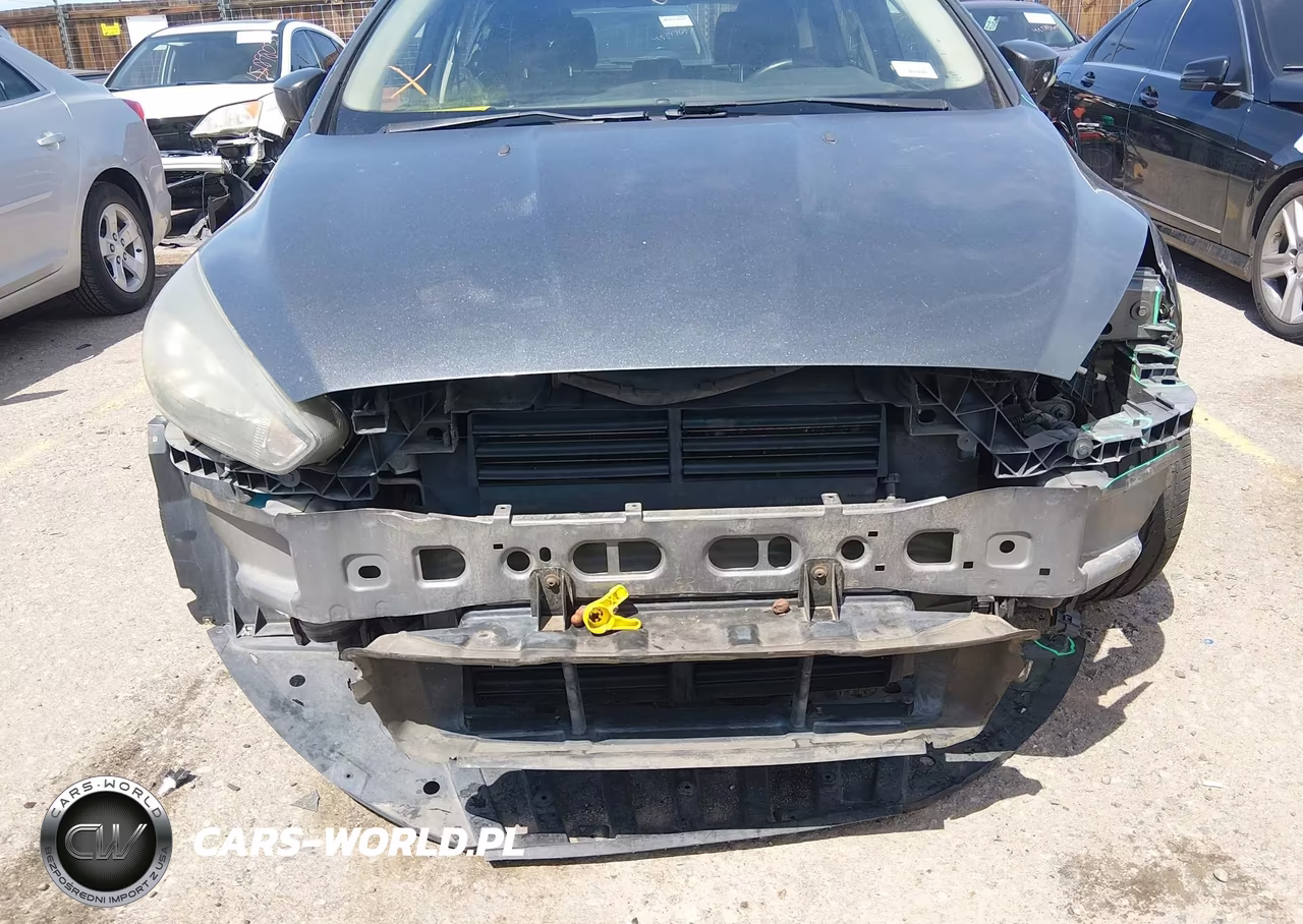 2016 Ford Focus Se VIN:1FADP3K28GL286367 - 6