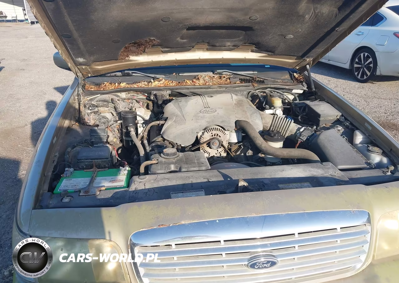 2000 Ford Crown Victoria Lx VIN:2FAFP74W7YX205086 - 10