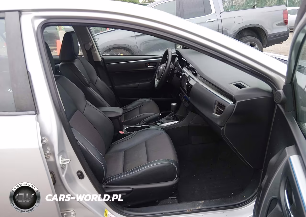 2015 Toyota Corolla S Plus VIN:5YFBURHE3FP231393 - 5