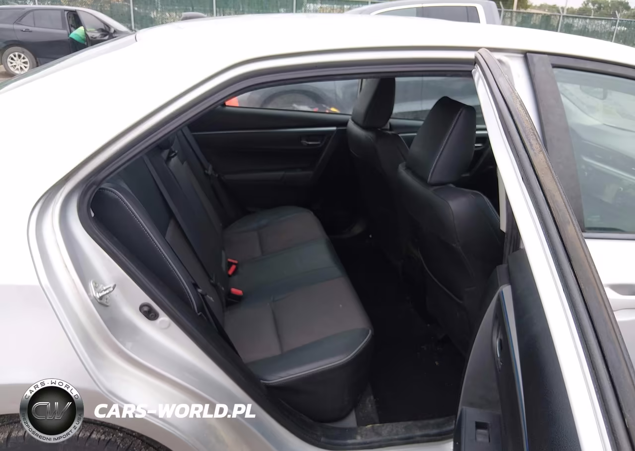 2015 Toyota Corolla S Plus VIN:5YFBURHE3FP231393 - 8