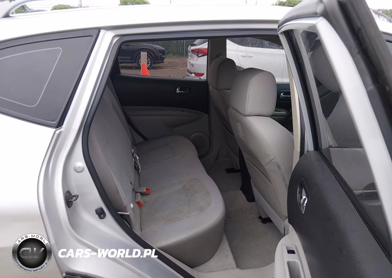 2014 Nissan Rogue Select S VIN:JN8AS5MVXEW703860 - 8