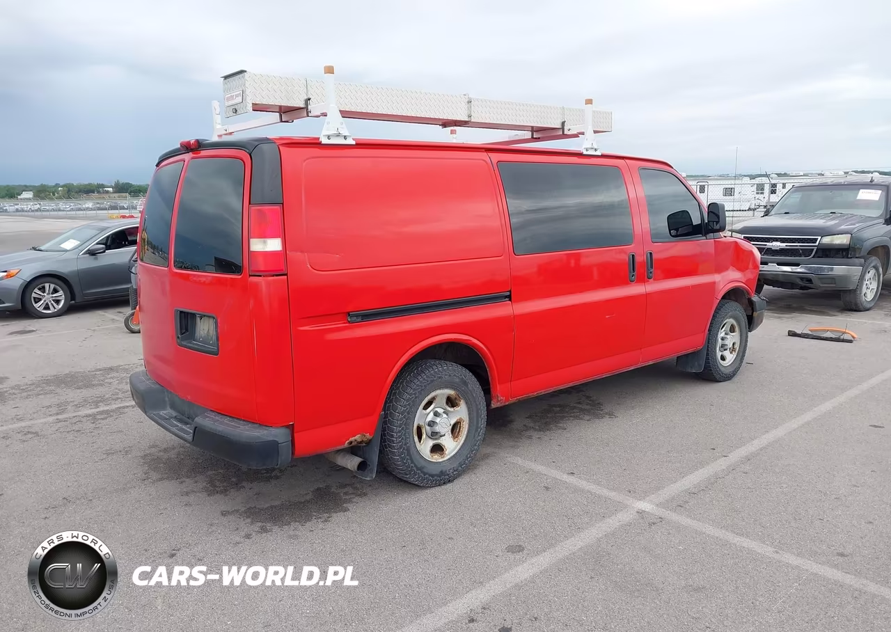 2008 Chevrolet Express Work Van VIN:1GCFG15X281183862 - 4