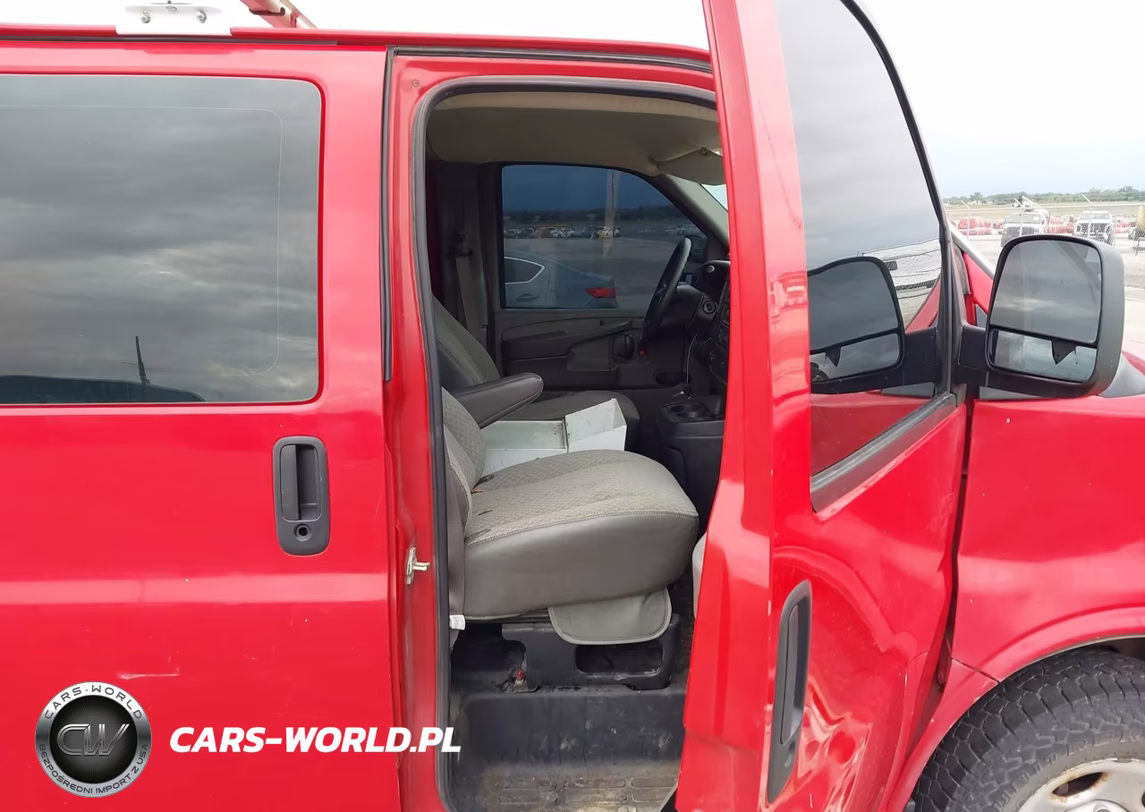 2008 Chevrolet Express Work Van VIN:1GCFG15X281183862 - 5