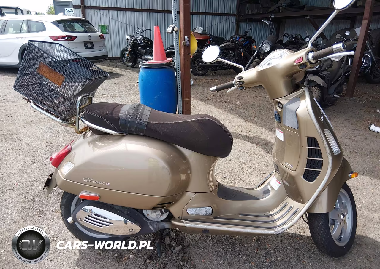 2013 Vespa Gts 300 Super VIN:ZAPM459L9D5801372 - 11
