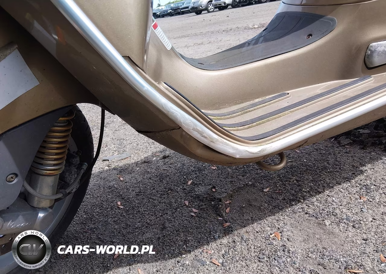 2013 Vespa Gts 300 Super VIN:ZAPM459L9D5801372 - 14